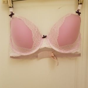 Victoria Secret Light Pink w/ White Lace 34DD Bra